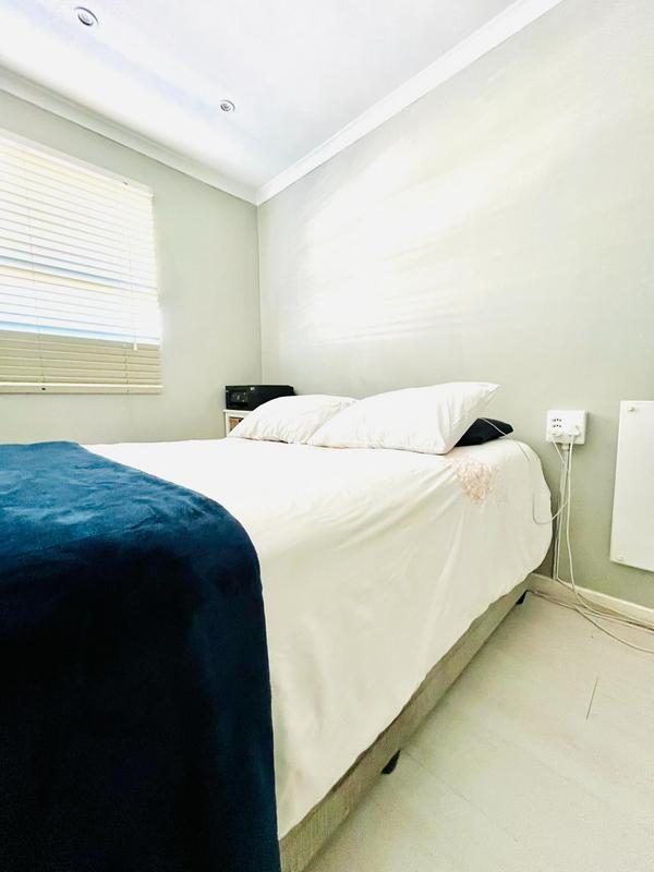 2 Bedroom Property for Sale in Thornton Western Cape
